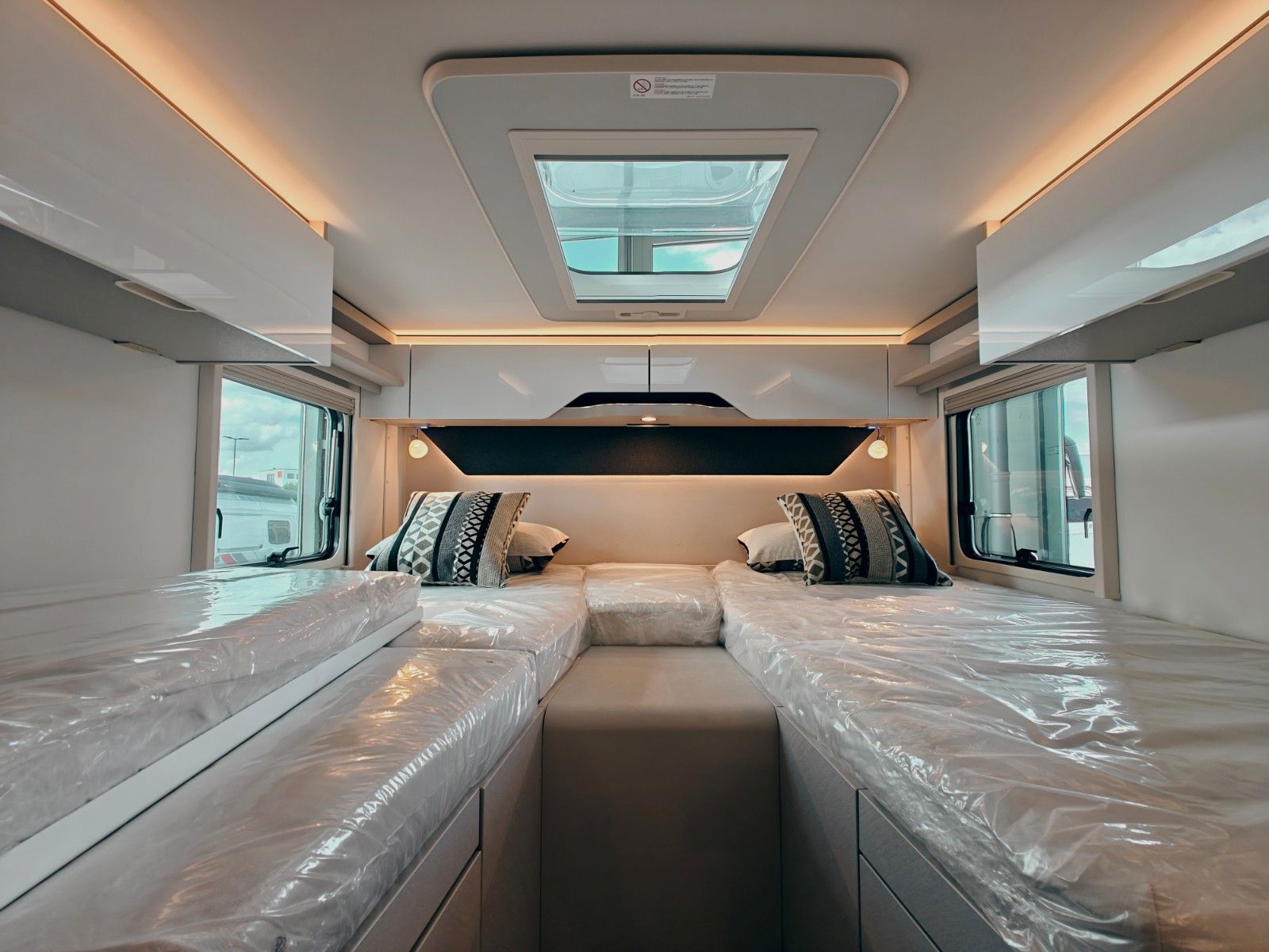 Fahrzeugabbildung HYMER / ERIBA / HYMERCAR TRAMP S 680 PREMIUM - 2025