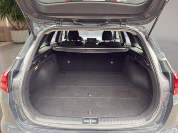 Kia Ceed SW 1.5T Klima Kamera SHZ LHZ