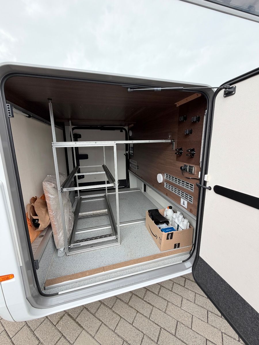 Fahrzeugabbildung Bürstner Elegance I 920 G
