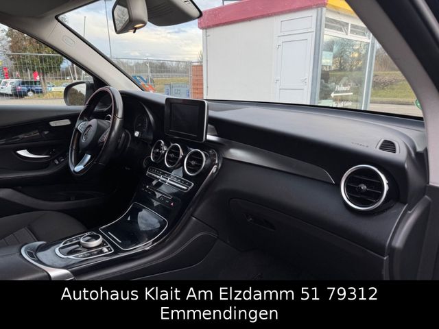Fahrzeugabbildung Mercedes-Benz GLC 220  4 Matic Automatik