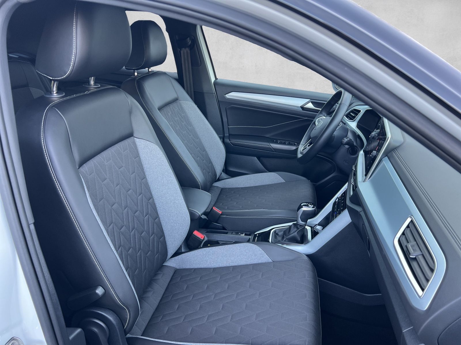 T-Roc Goal 2.0 TDI DSG AHK*Navi*LED