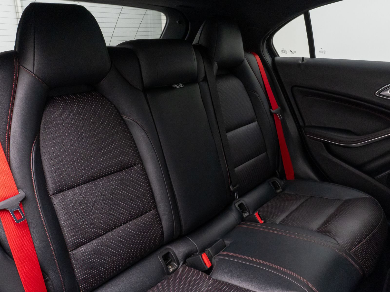 Fahrzeugabbildung Mercedes-Benz A 45 AMG Performance 4Matic Aero H/K Kamera Navi