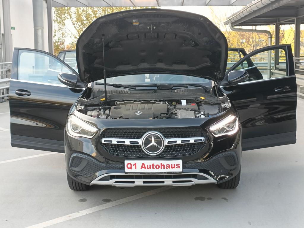 Mercedes-Benz GLA 180