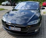 Tesla Model S P85 PERFORMANCE - mit Elektro-Antrieb: Sportwagen