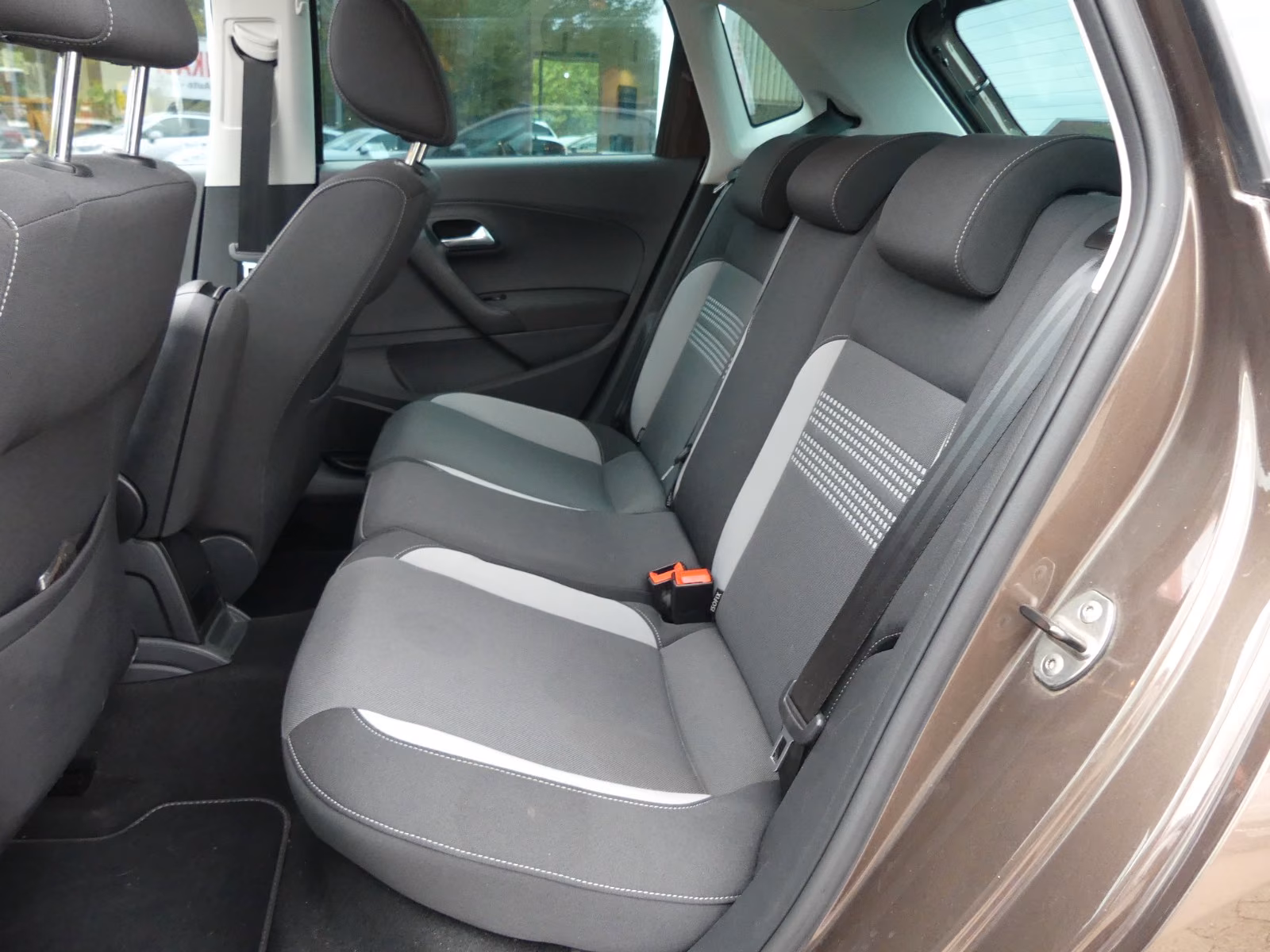 Volkswagen Polo V Life*Standhzg.*Sitzhzg.*Panorama*PDC