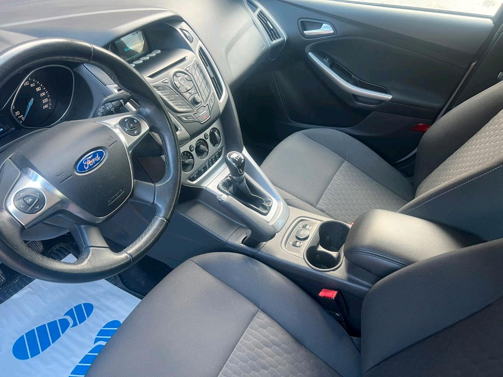 Ford Focus 2014 — photo 6
