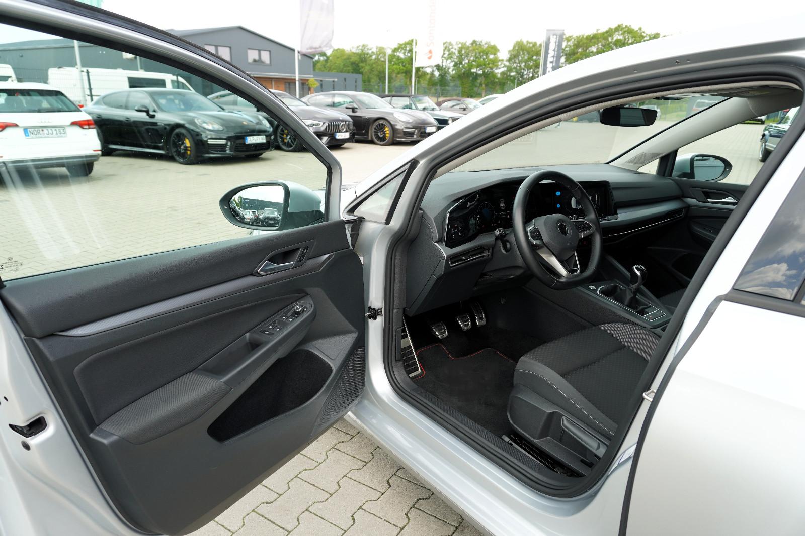 Volkswagen Golf VIII Lim. Active*Matrix*3Zon.*Appel*ACC*, миниатюра 12