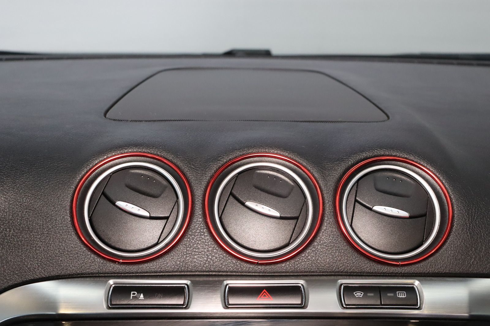 Fahrzeugabbildung Ford S-MAX 2.0 TDCi Sitzhzg./-lüftung * PDC * Tempom.