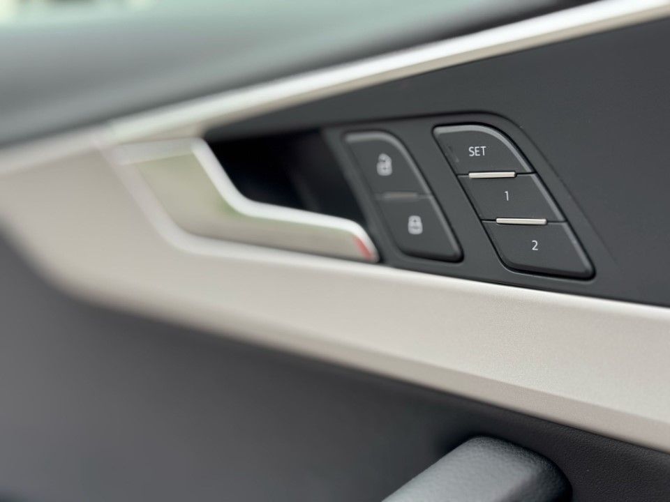 Fahrzeugabbildung Audi A4 Avant 40 TDI S line DSG LEDER PANO MWST.