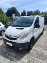 Opel Vivaro, ideal für Camperausbau, Motor... - Opel Ampera von privat