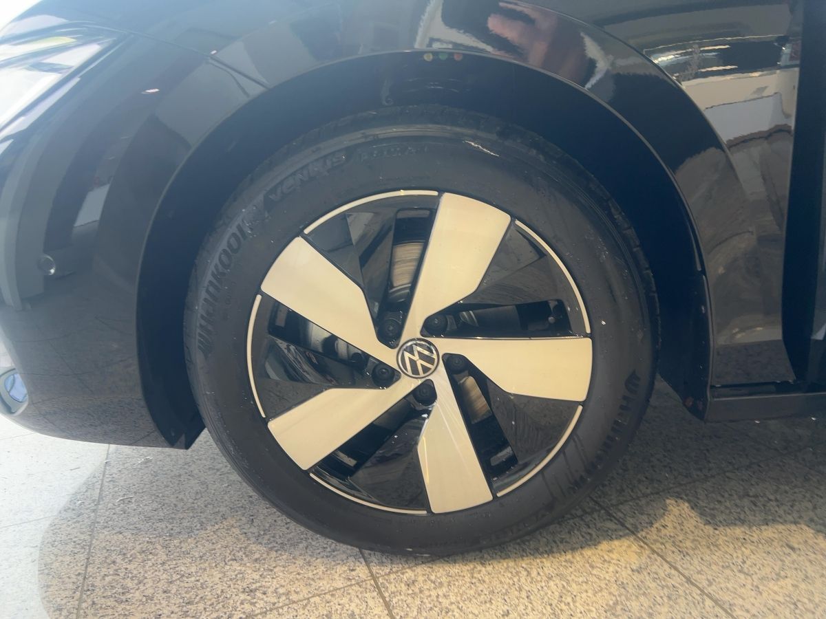 Volkswagen Passat - Bild 11