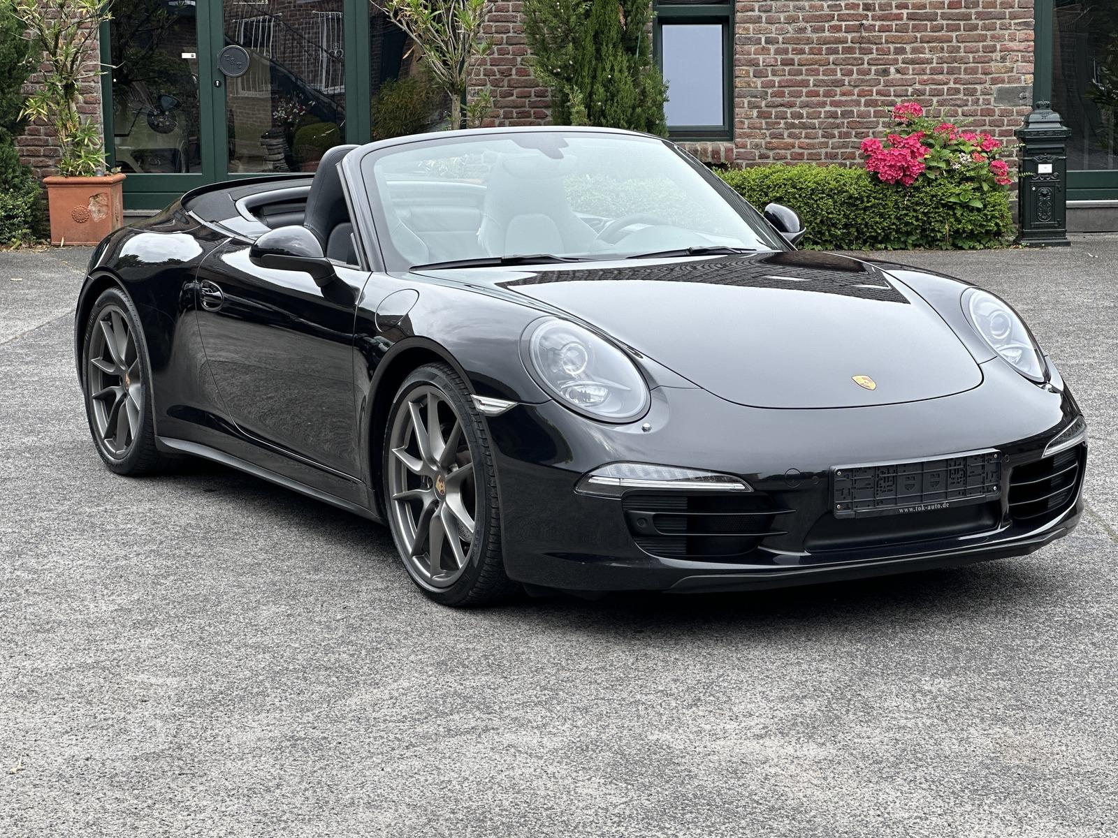 Porsche 991 911 Carrera 4 Cabriolet PDK*SPORTABGAS*BOSE*