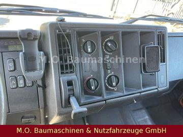 Fahrzeugabbildung Mercedes-Benz 1824 / Kroll -Tunnelreiniger /