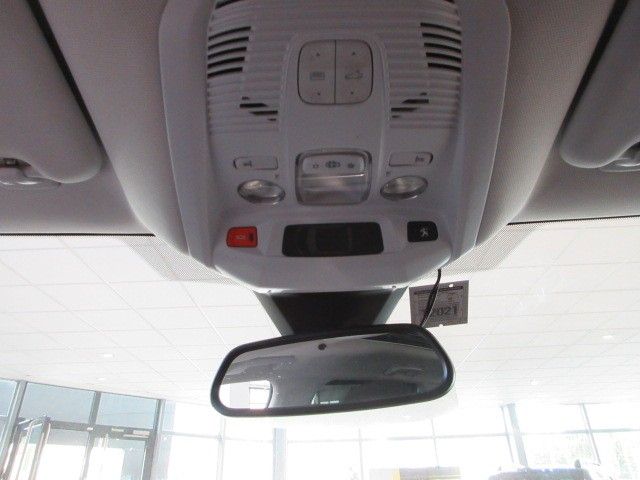 Fahrzeugabbildung Peugeot 5008 Allure 1.5D LED/SHZ/PANO/AHK/LEDER&MASSAGE