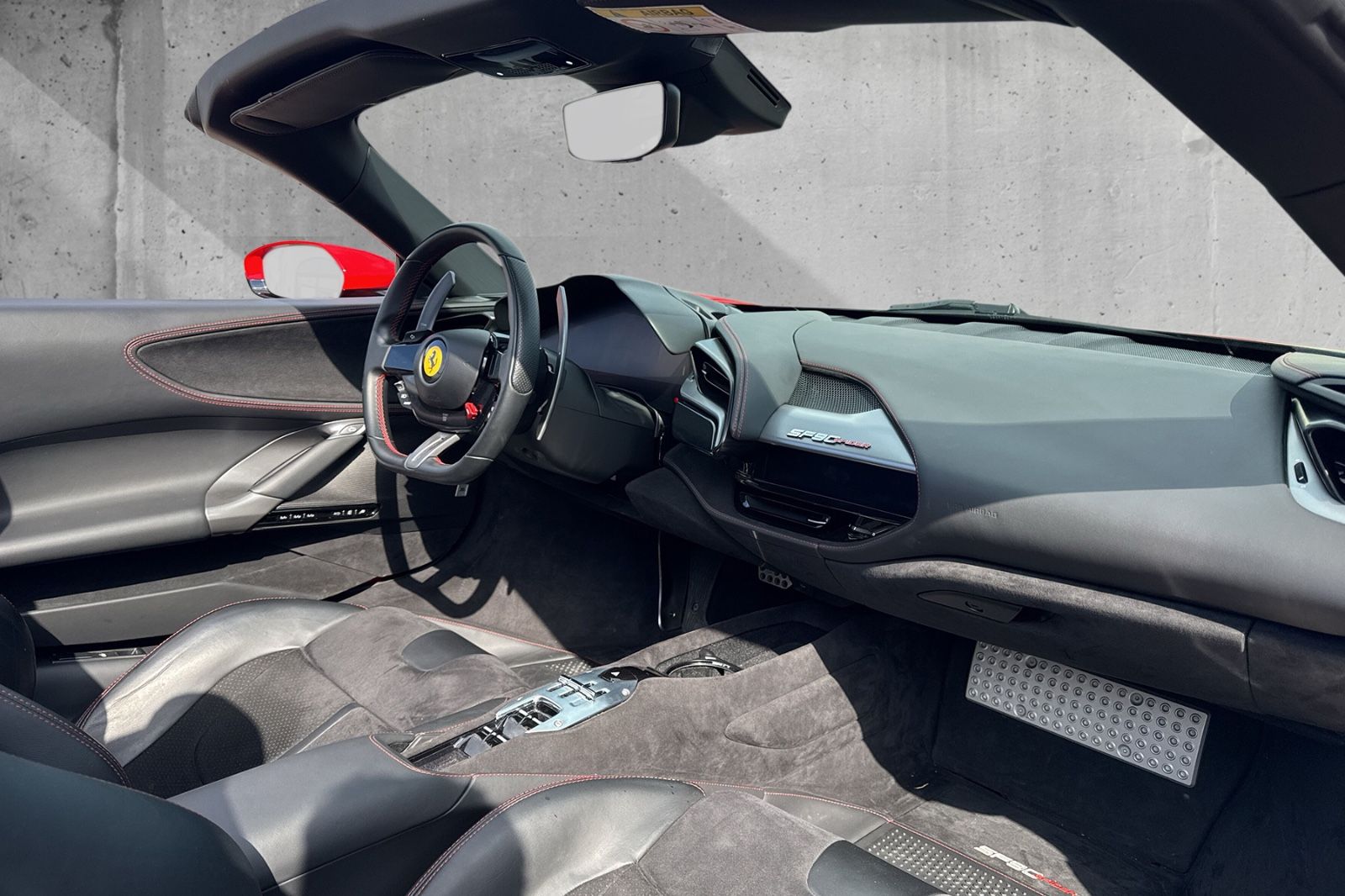 Fahrzeugabbildung Ferrari SF90 Spider*belüftete Sitze*Nackenhzg*Lift*JBL*