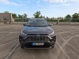 Toyota RAV4 Hybrid Comf 4x2 Sitzheiz Allwetter 1.Hand - Toyota RAV 4 Gebrauchtwagen in München