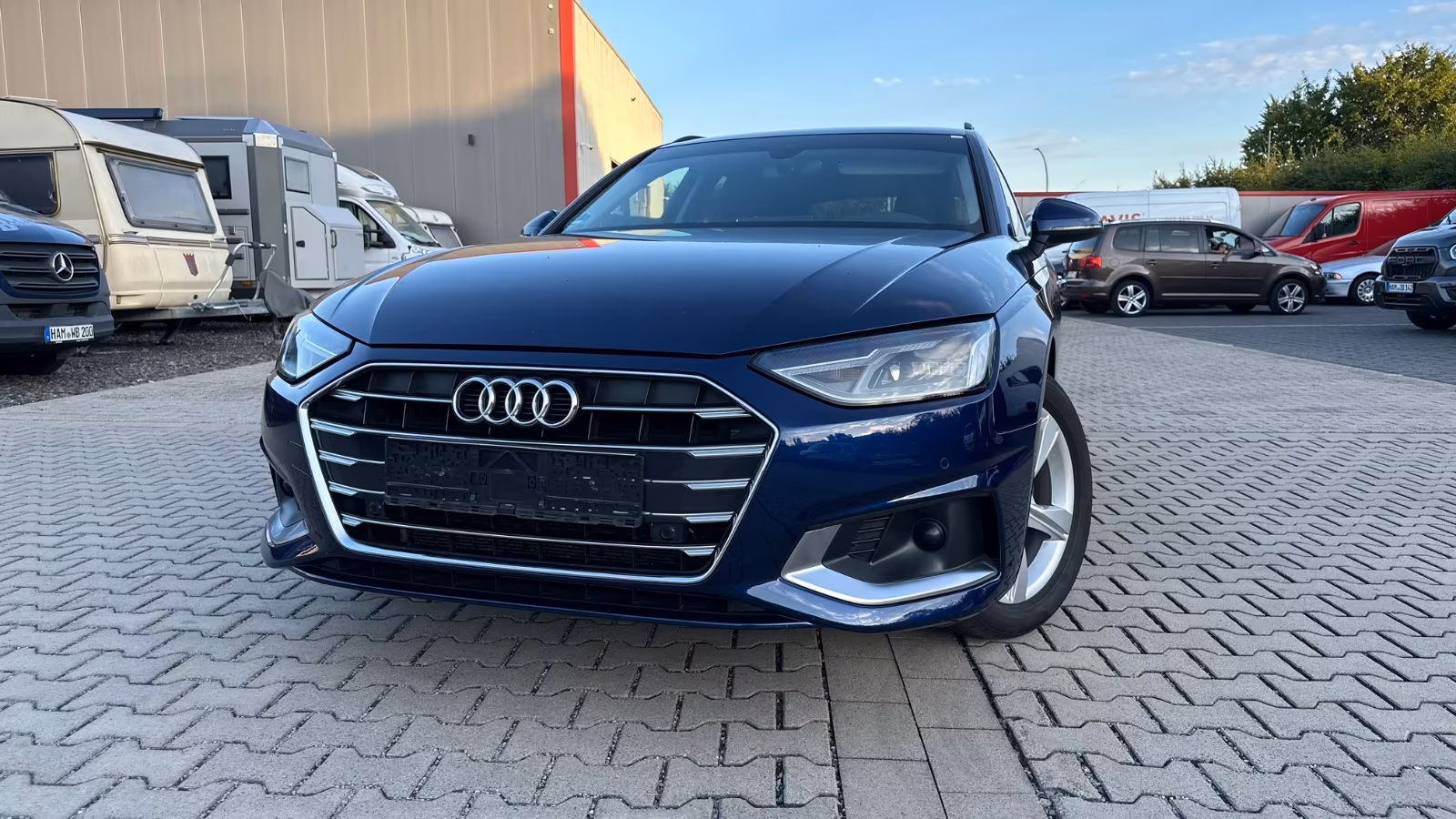 Audi A4 Avant 35 TDI advanced, LED, Navi, Scheckheft