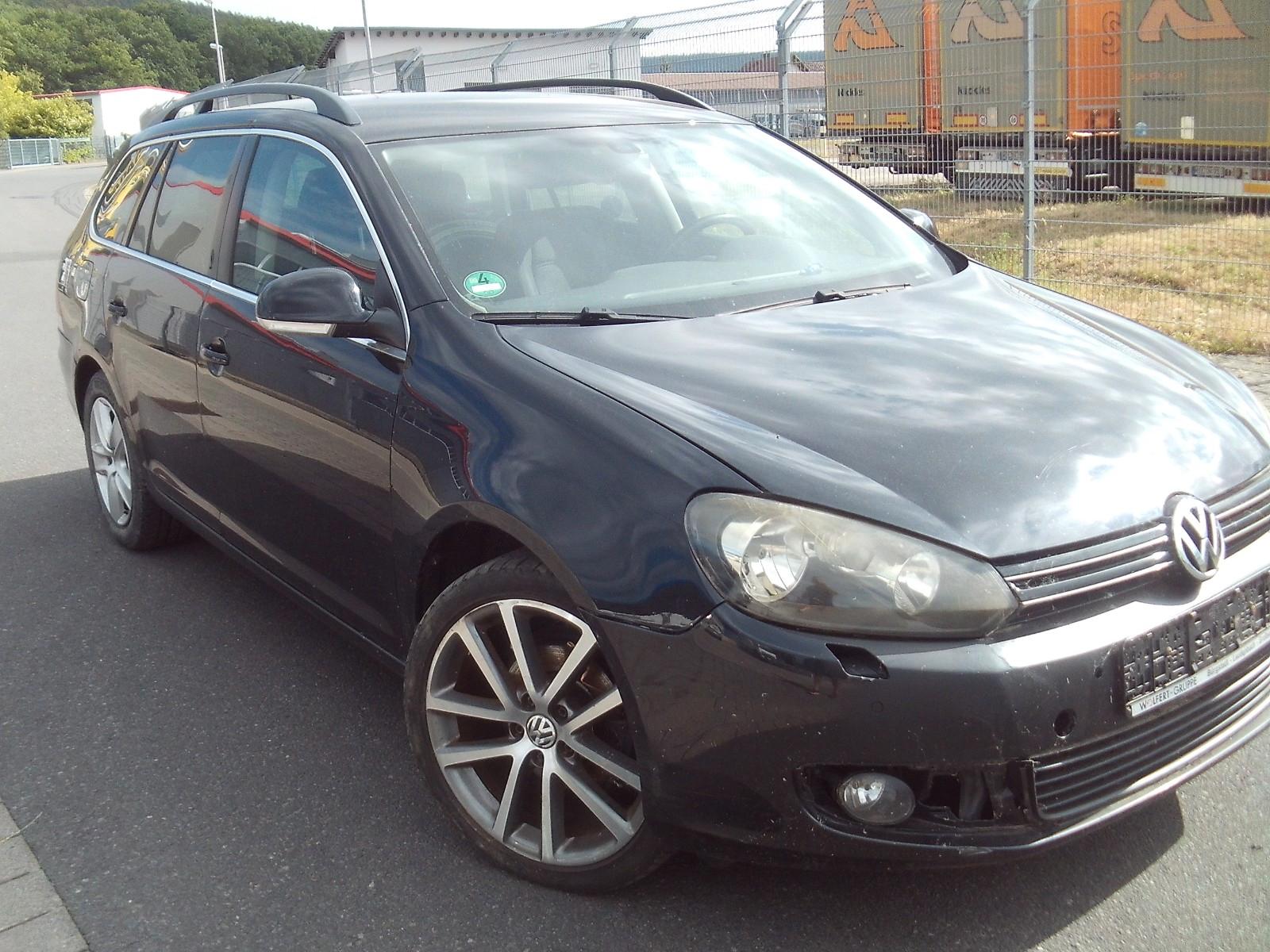 Volkswagen Golf 2011 — вигляд ззаду