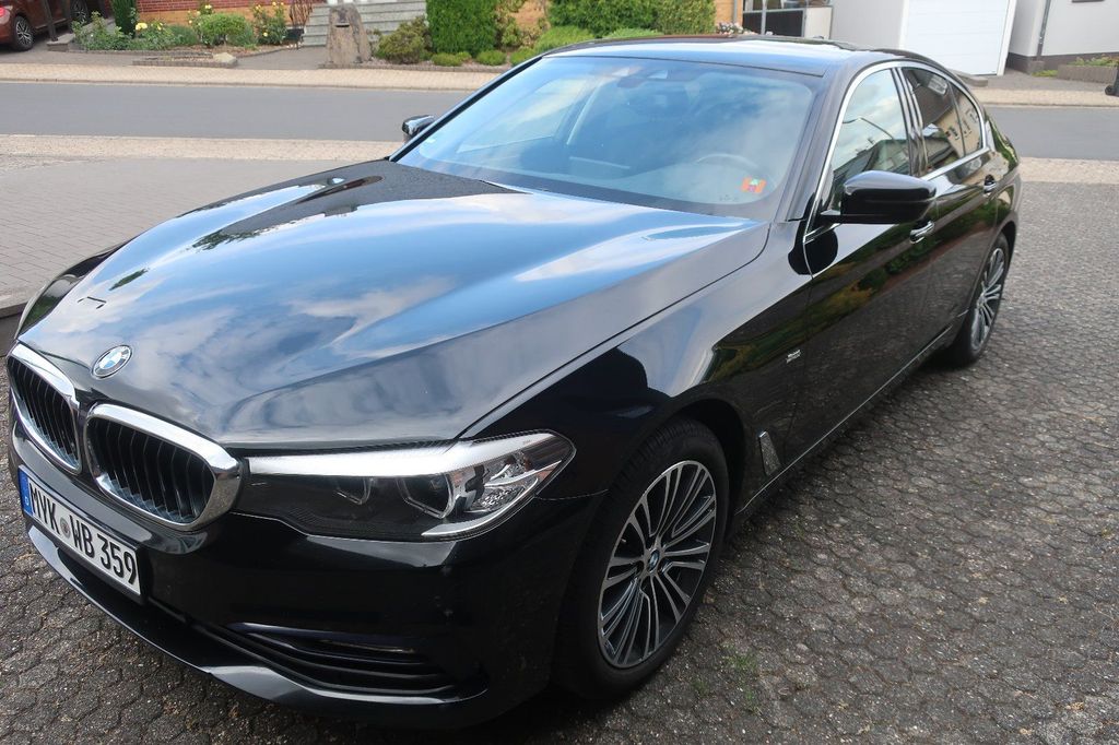 Image of BMW 520