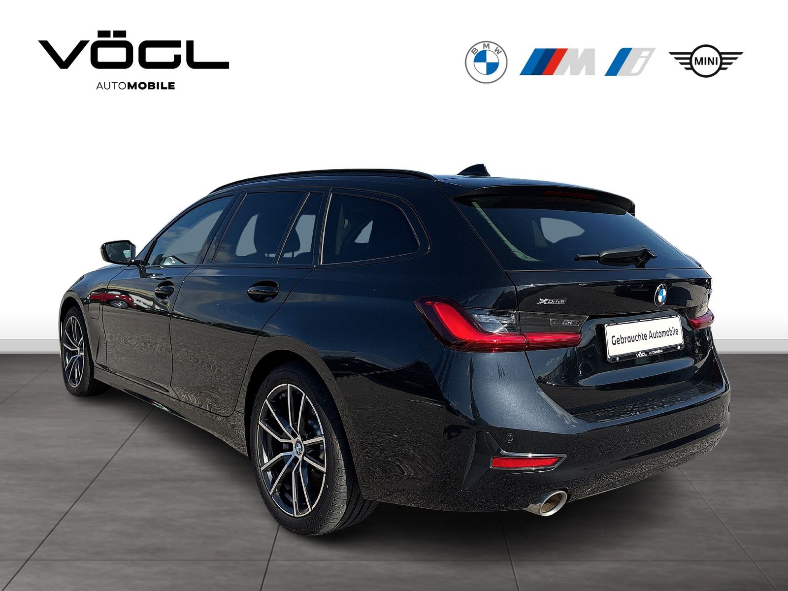 BMW 330e xDrive Touring Sport Line Panoramadach AHK foto 3