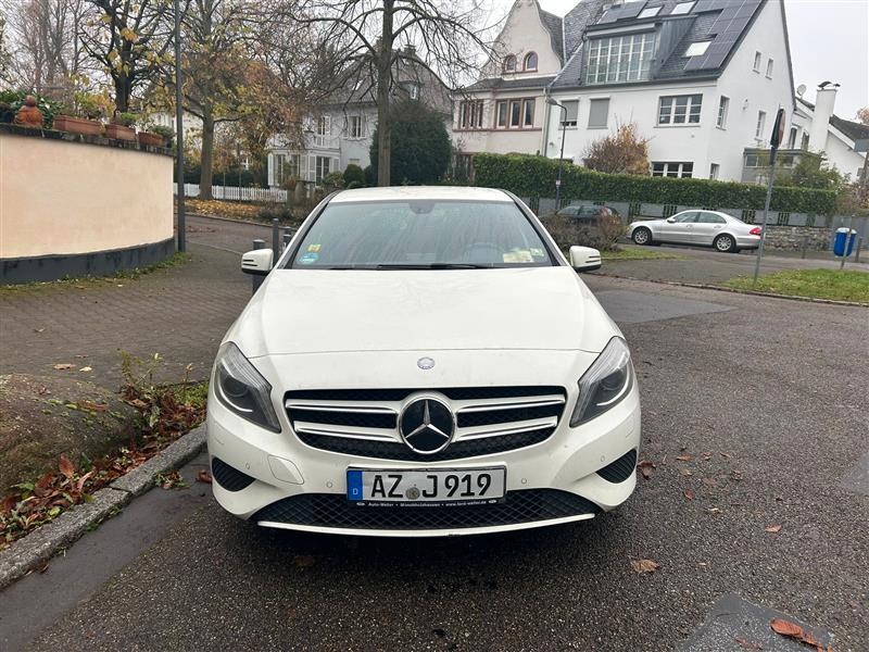 Mercedes-Benz A 180