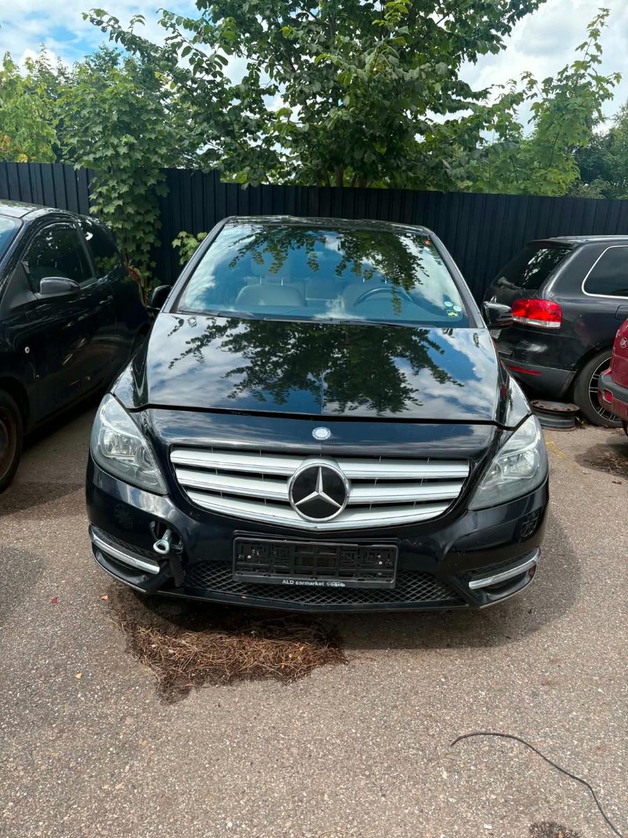 Mercedes-Benz B 200 CDI BlueEFFICIENCY MPV