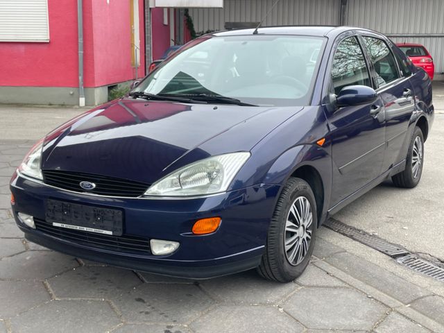 Ford Focus Lim. Ghia 1.8i*1.HAND*TÜV NEU!**