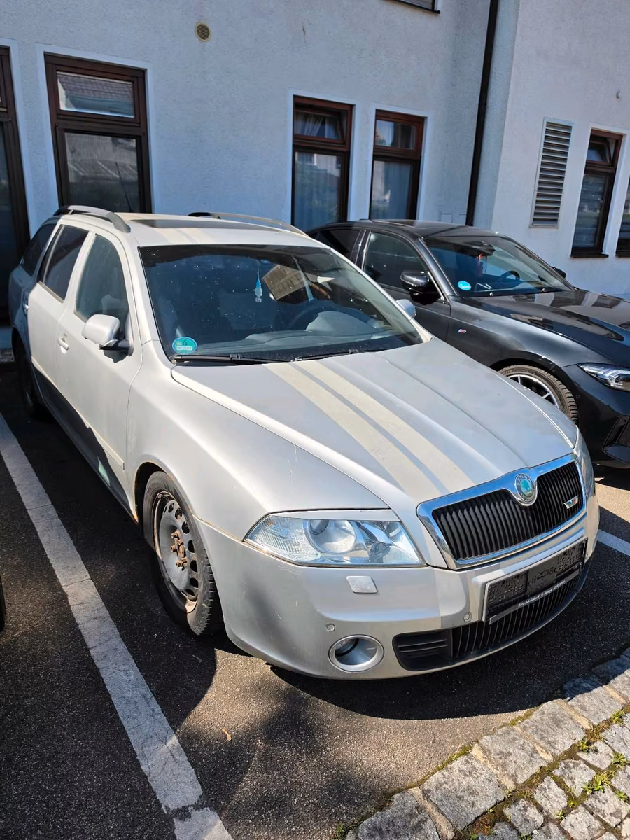 Skoda Octavia 2006 — interior