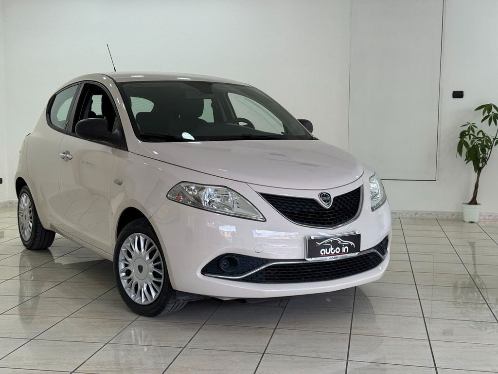 Image of Lancia Ypsilon