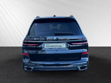 BMW X7 - 7