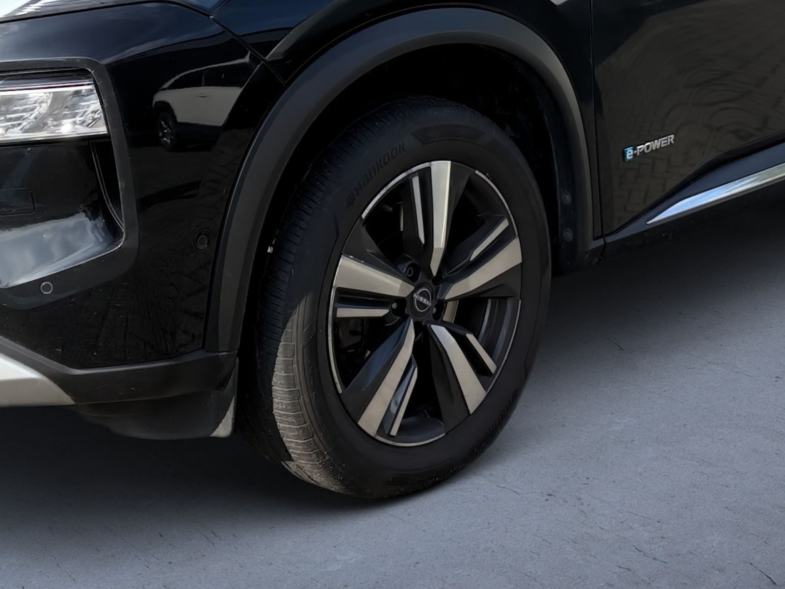 Fahrzeugabbildung Nissan X-Trail 1.5 VC-T e-Power Tekna e-4ORCE*GJR*AHK*3