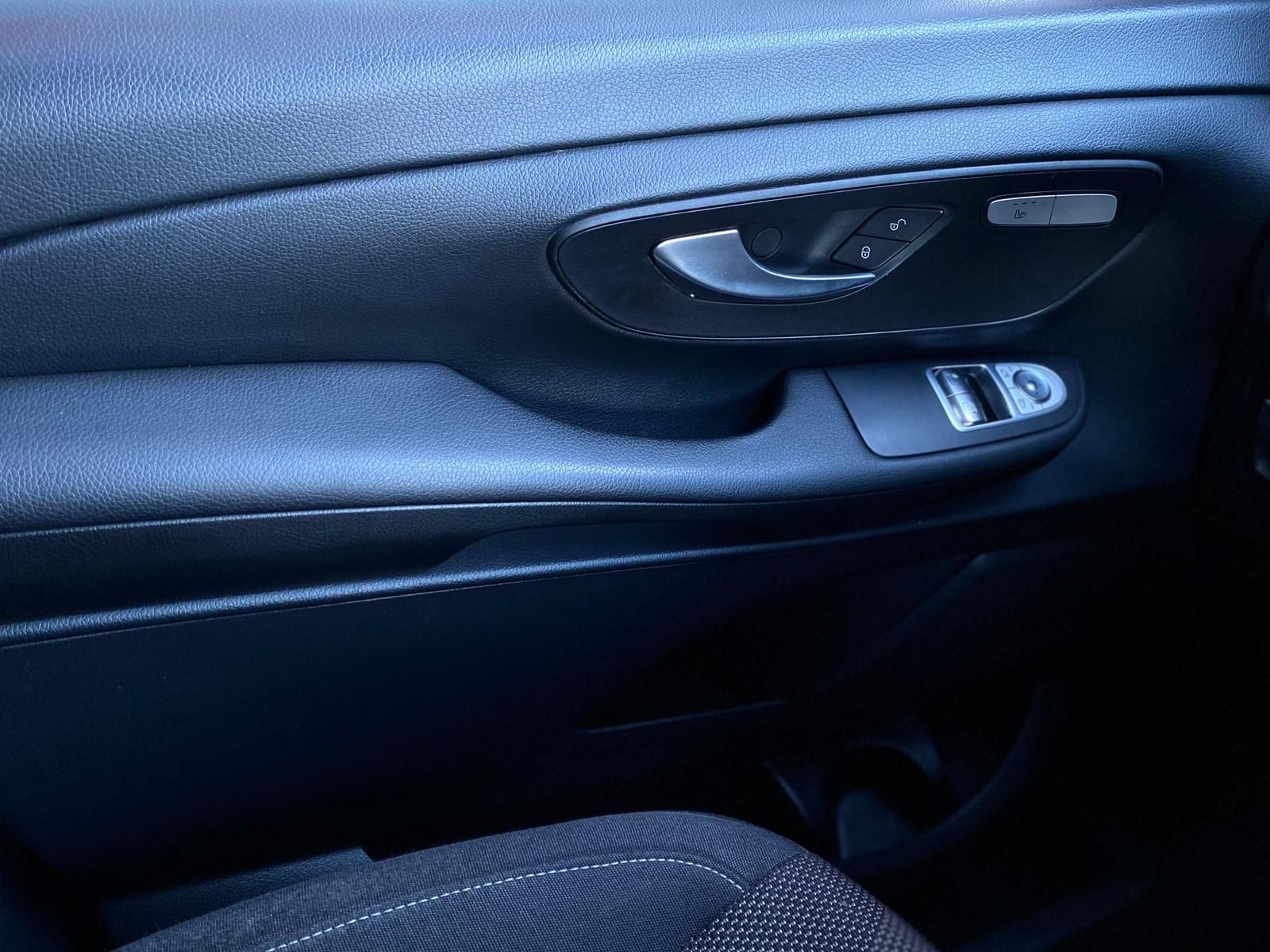 MERCEDES-BENZ V220d LANG LED#AHK#NAVI#PDC#TEMPO#SHZ#8SITZE - Image 17