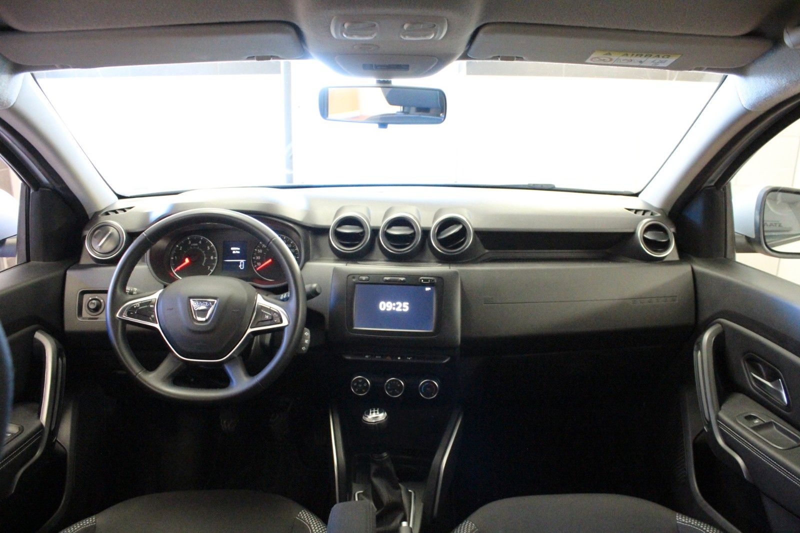 Fahrzeugabbildung Dacia Duster Sce 115 Prestige *Navigation *
