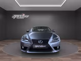Lexus IS 300 - Lexus: Allradantrieb