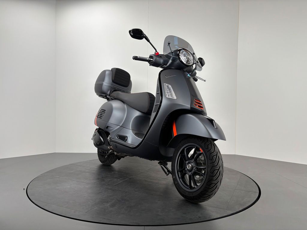 Fahrzeugabbildung Vespa GTS 300 SUPERSPORT *TOPCASE *TOP-ZUSTAND