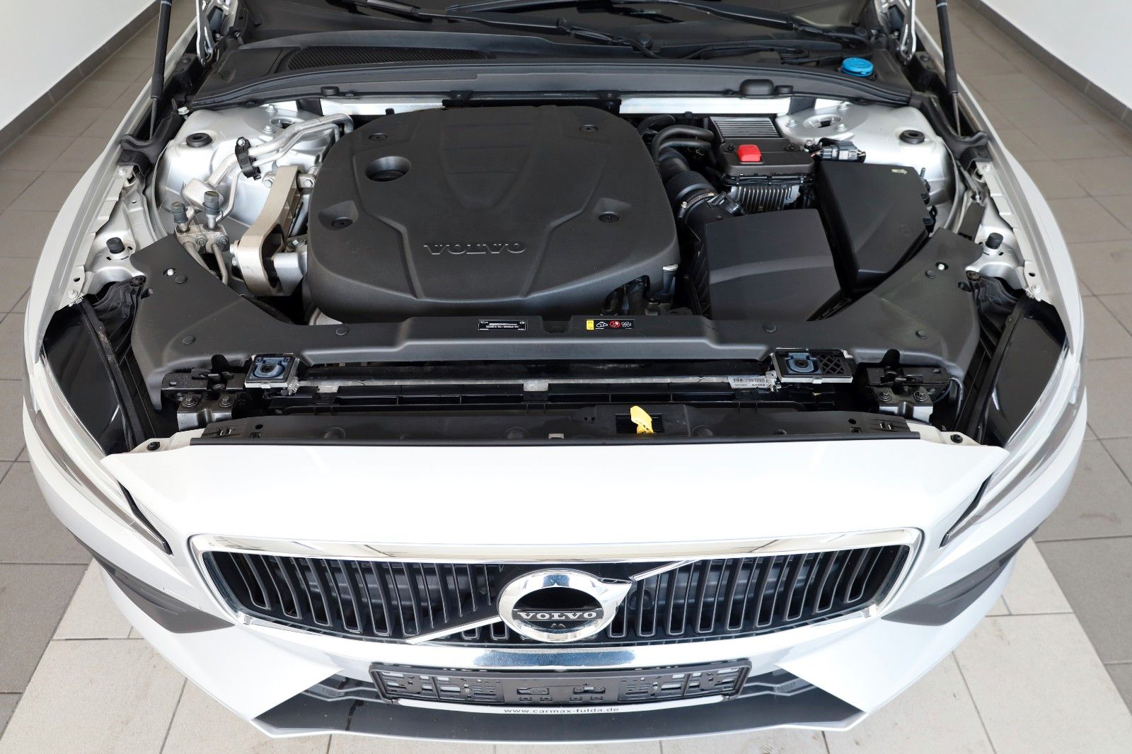 Fahrzeugabbildung Volvo V60 Kombi Momentum Pro Leder,Navi,LED,Kamera,App