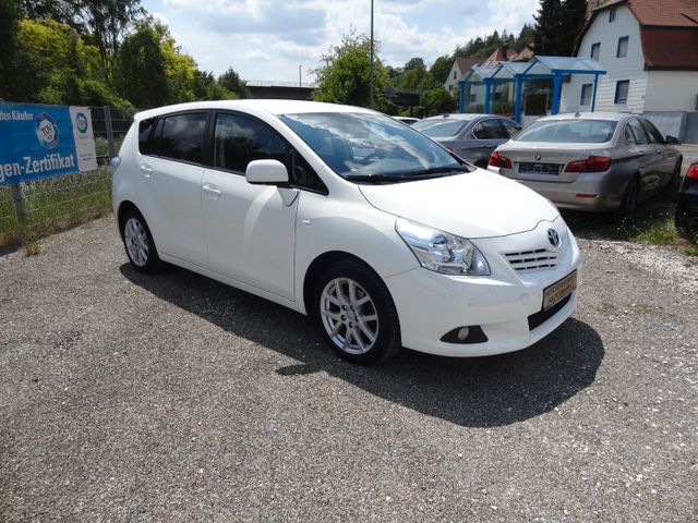 Fahrzeugabbildung Toyota Verso Travel/Kamera/Navi/131PS/95.500km/