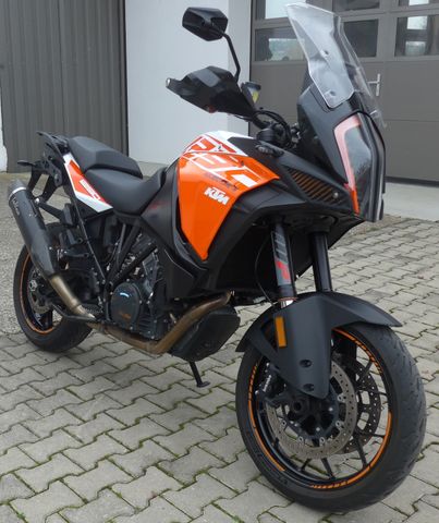 KTM 1290 Super Adventure S, Reifen neu, LeoVince