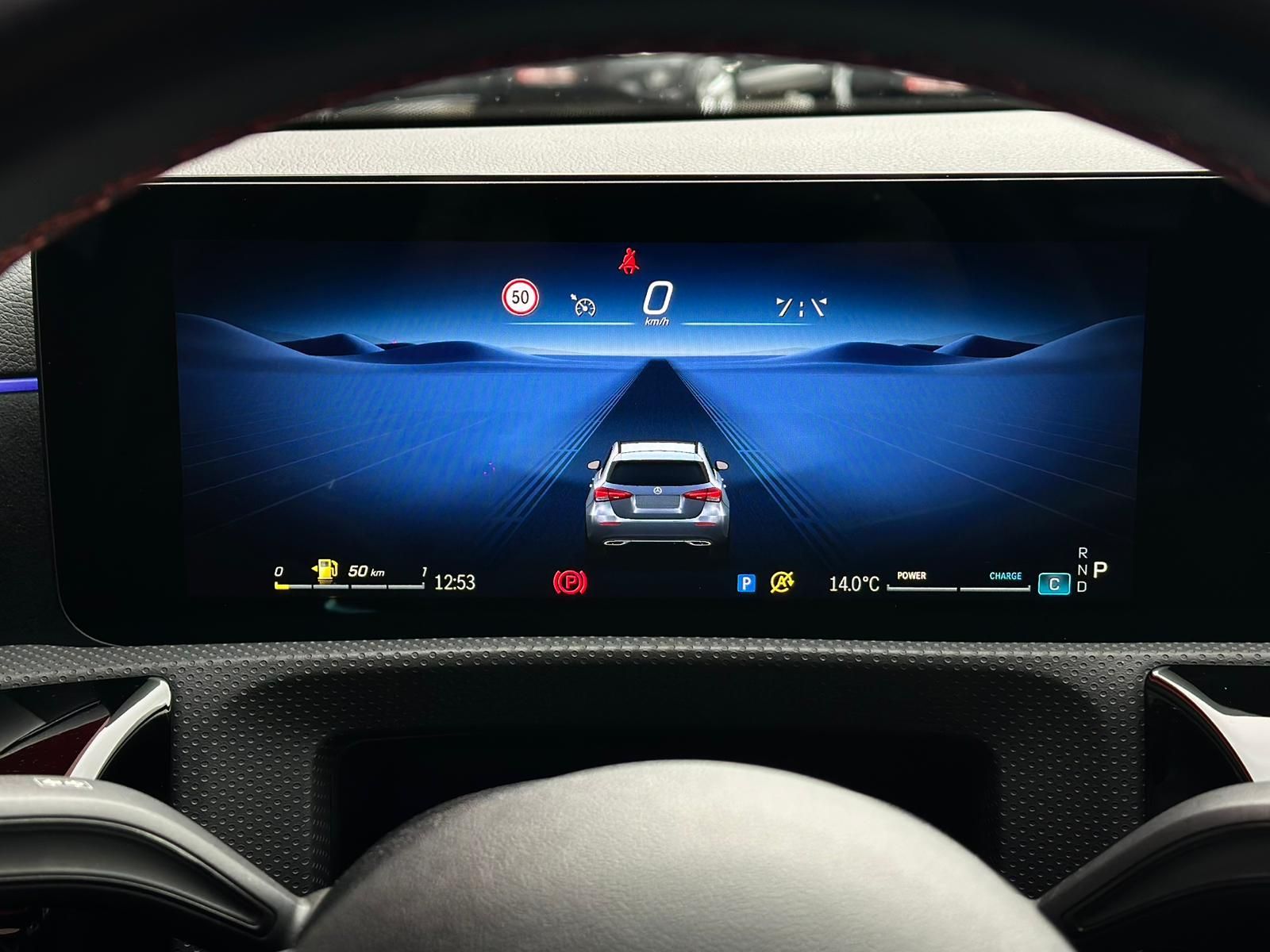 MERCEDES-BENZ A 250 4M AMG NIGHT* LED#SHZ#PANO#NAVI#TEMPO#SPUR - Image 12