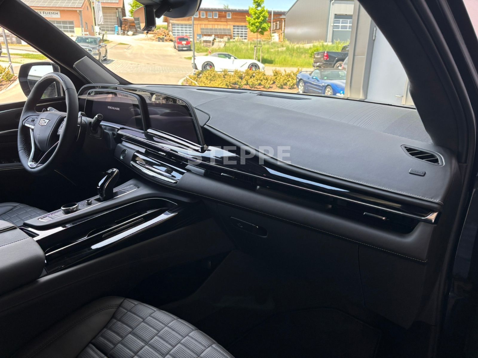 Cadillac Escalade V-Series 6.2 V8 Supercharged AWD