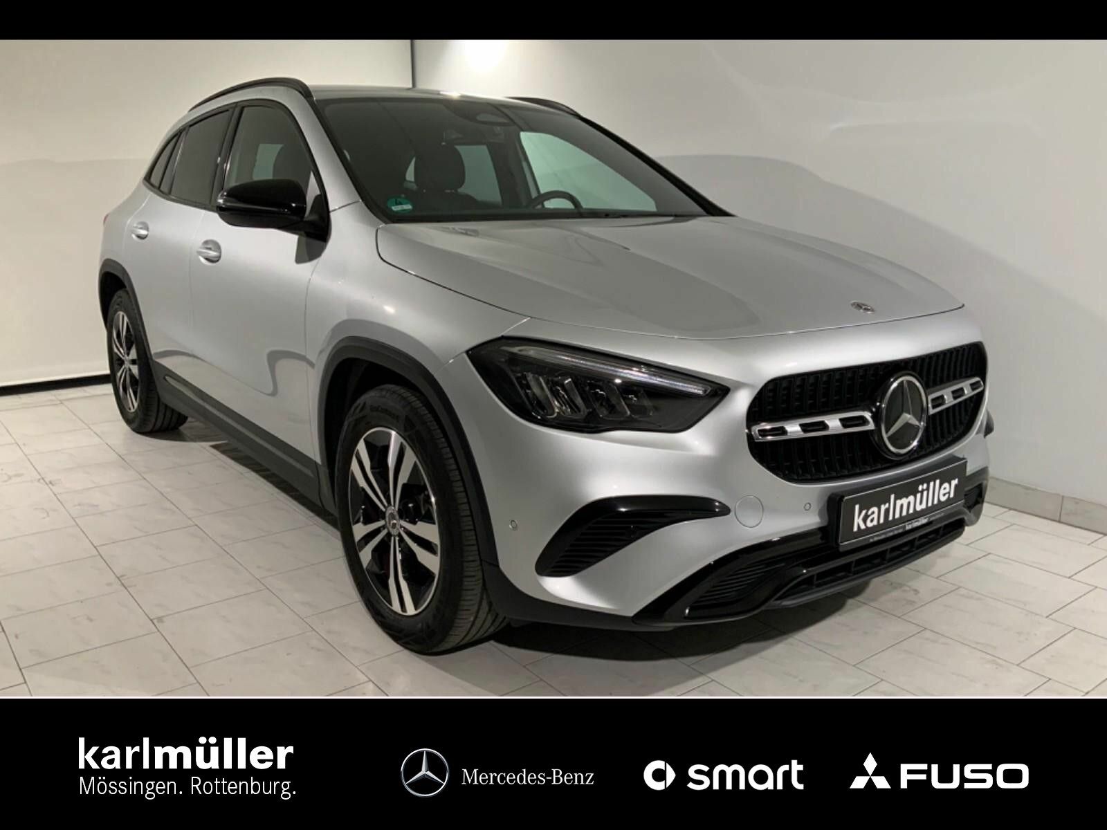 MERCEDES-BENZ GLA 220 4M NightP+Winter+RfK+el.Heckk+LED+Leder