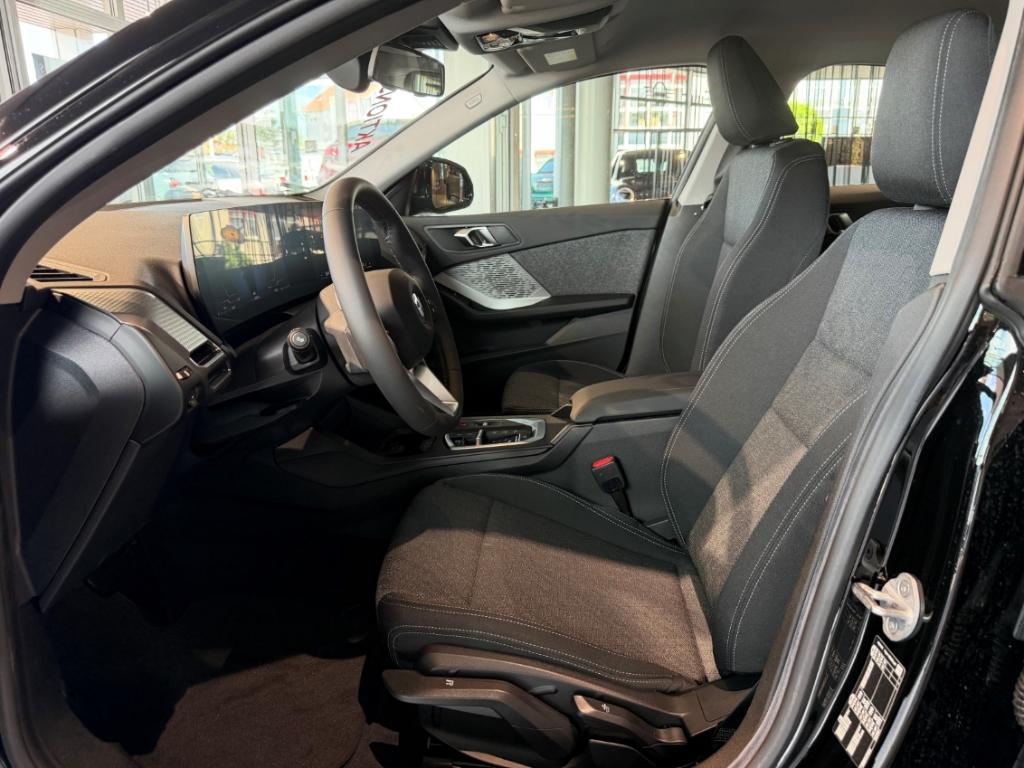 BMW 216 Navi Digitales Cockpit LED ACC Mehrzonenklim