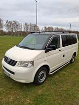 Volkswagen T5 andere - Volkswagen T5 other mit Diesel-Antrieb: Automatik