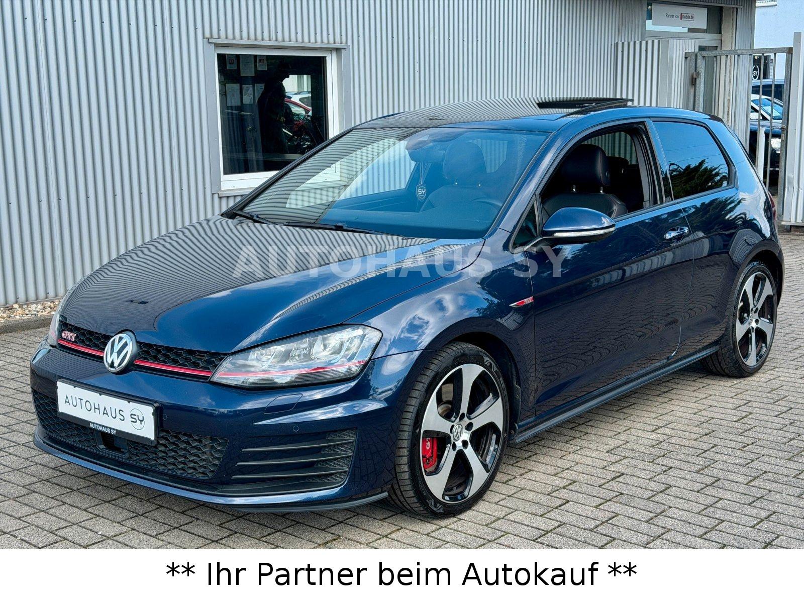 Volkswagen Golf VII DSG GTI Performance*PANO-NAVI-LEDER-ACC