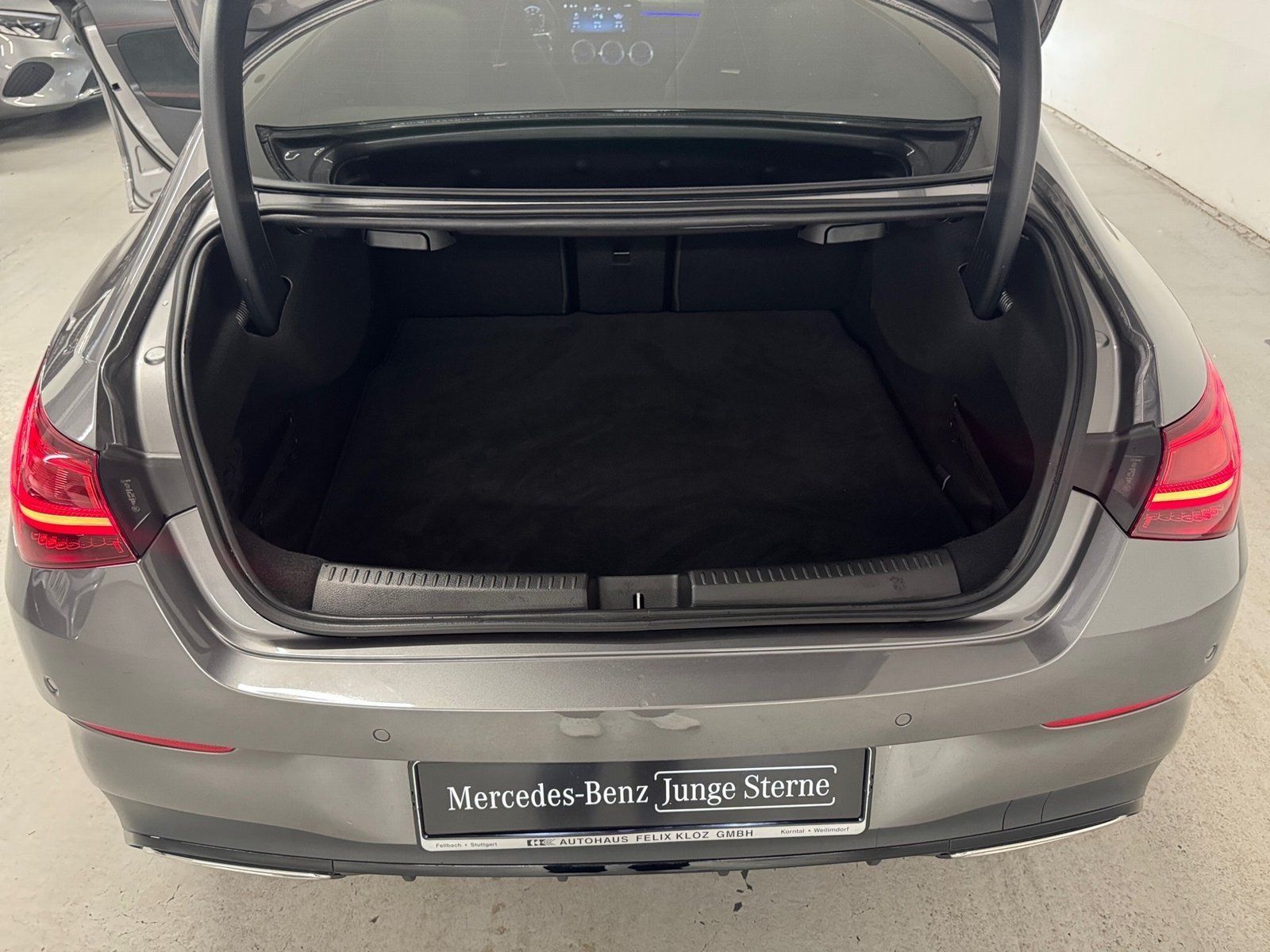 Fahrzeugabbildung Mercedes-Benz CLA 250 4M AMG*Burmester*Night*19"*Totwinke*LED*
