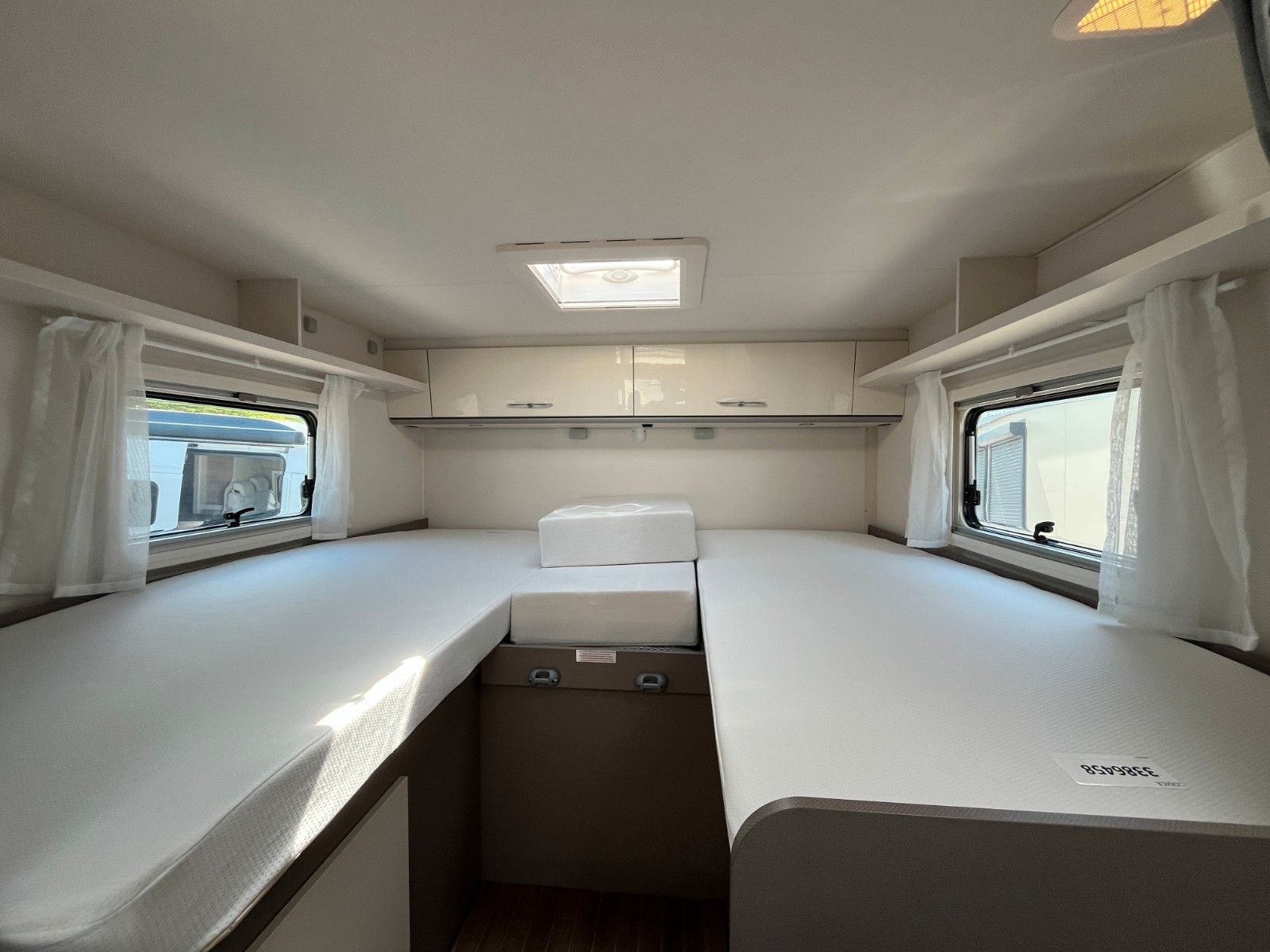 Fahrzeugabbildung Etrusco Etrusco T 7.3 SF *165PS*Markise*Backofen*Sat*Nav
