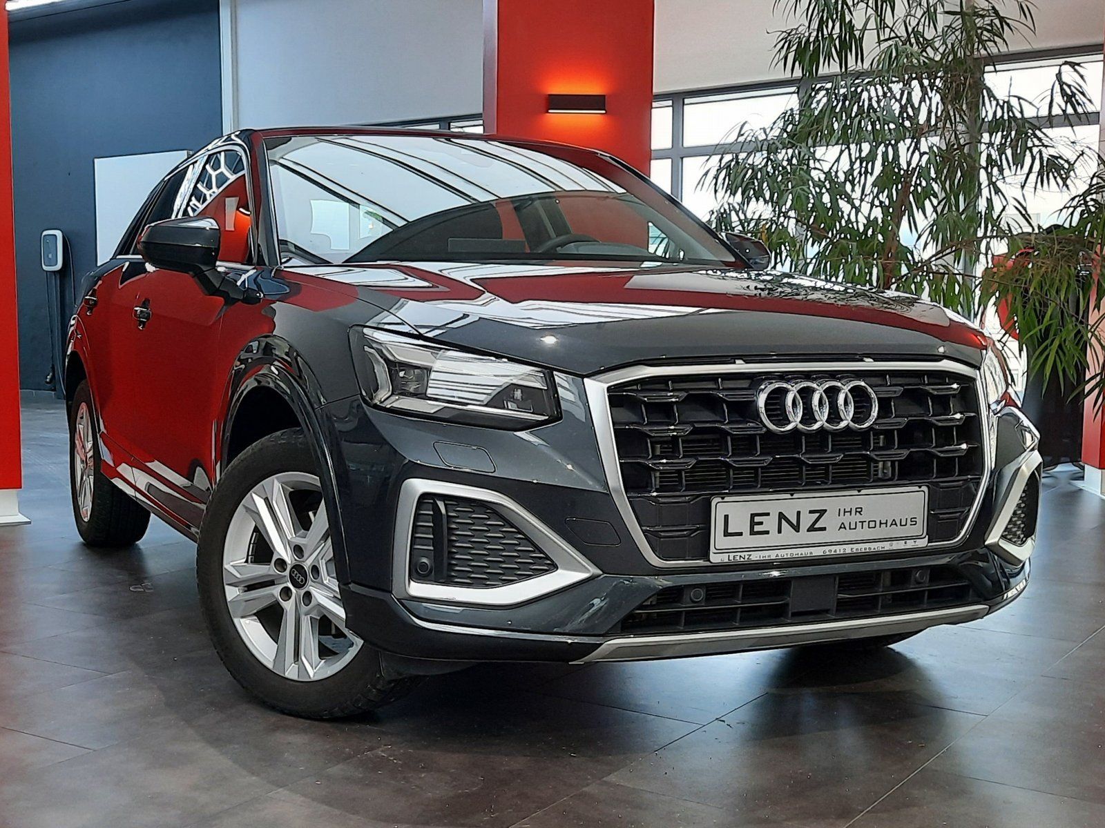 Fahrzeugabbildung Audi Q2 35 TFSI advanced S-tronic *AHK*Cam*LED*Sitzhz