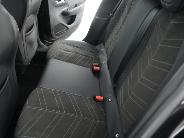 Corsa-e F FACELIFT ELECTRIC GS LONG RANGE 54kWh 