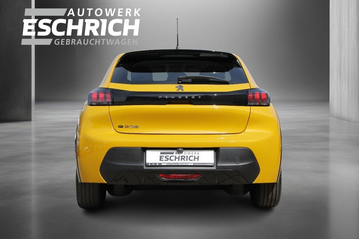 Fahrzeugabbildung Peugeot e-208 Active