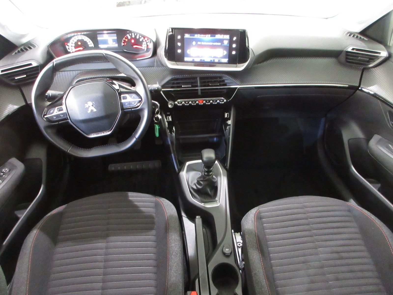 Fahrzeugabbildung Peugeot 208 Active 1.2T NAVI/LED/PDC/TEMPOMAT